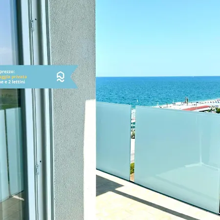 M413 - Marcelli, Quadrilocale Fronte Mare Con Vista E Privata Marcelli