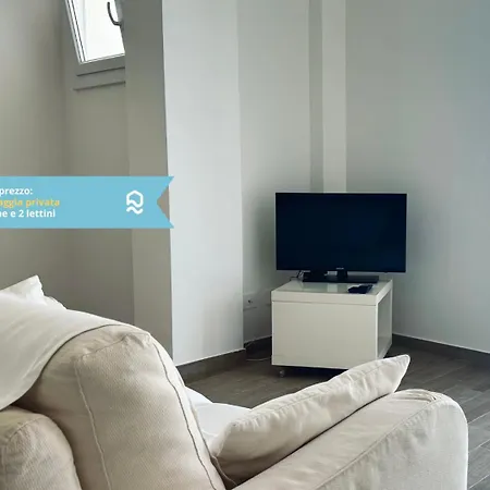 M413 - Marcelli, Quadrilocale Fronte Mare Con Vista E Privata Marcelli